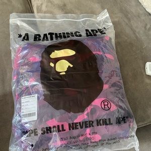 Brand new never been worn BAPE zip up hoodie